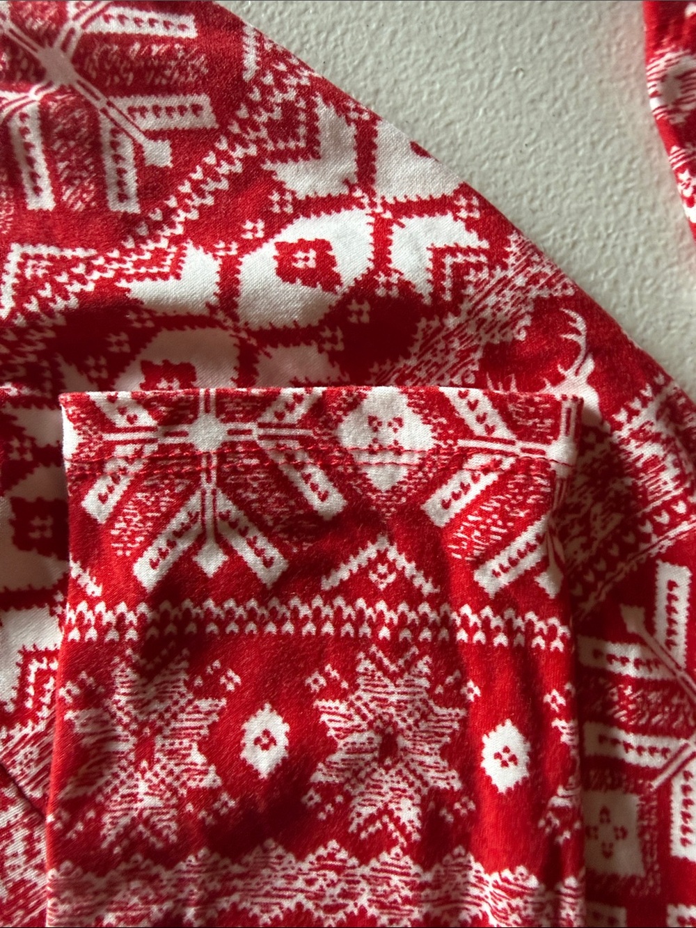 Bobbie Brooke's Ladies Red and White Fair Isle Knit Leggings Sleep Ware Size M - Picture 2 of 6